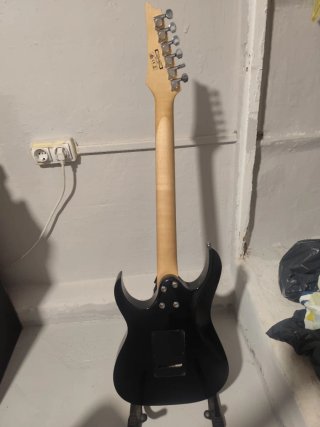 Guitarra Eléctrica Ibanez GIO Negra