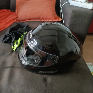 Casco de moto negro