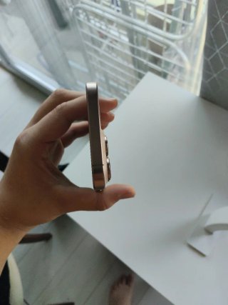 iPhone 16 Pro Max en muy buenas condiciones e