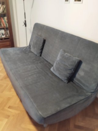 Sofá Cama azul.