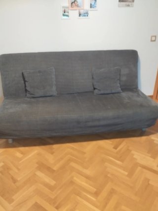 Sofá Cama azul.