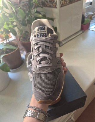 New Balance 373 Talla 41.5