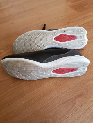 Zapatillas Puma Ferrari Talla 40 usado 2 veces
