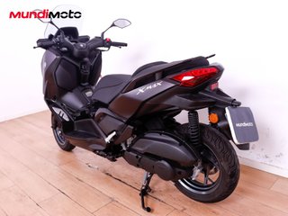 YAMAHA X-MAX 125