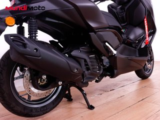 YAMAHA X-MAX 125