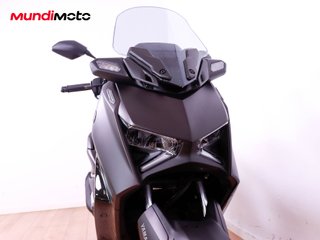 YAMAHA X-MAX 125