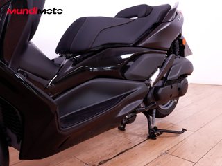 YAMAHA X-MAX 125