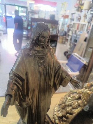 Sagrado Corazón de Jesús con ménsula