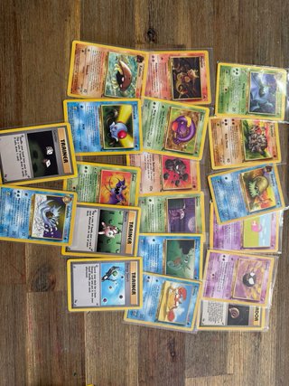 120 Cartas Pokémon sin repetidas