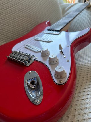 Guitarra Eléctrica Roja