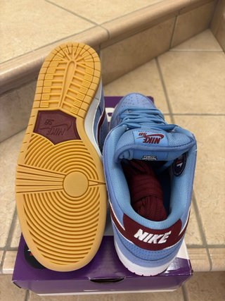Nike SB Dunk Low Philadelphia Phillies