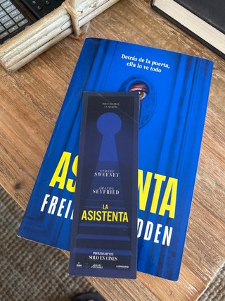 La asistenta