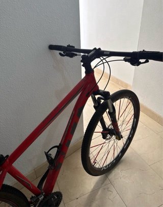Bicicleta de Montaña Roja