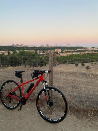 Bicicleta de Montaña Roja