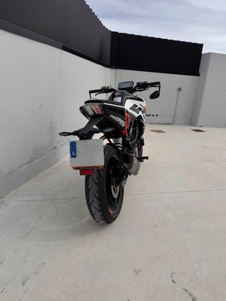 KTM Duke Naranja/Blanca