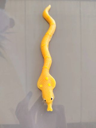 4 Muñecos Goma Pegajosos