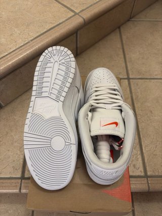Nike SB Dunk Low Triple White