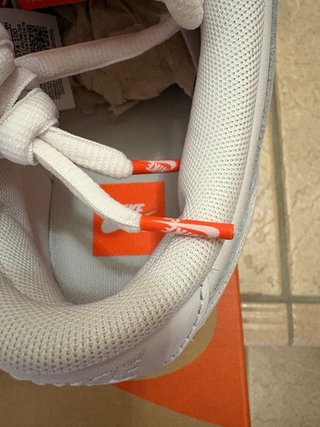 Nike SB Dunk Low Triple White