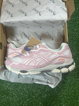 Zapatillas Asics Gel-NYC Rosas Talla 40