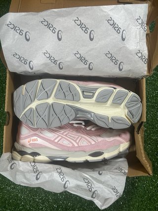 Zapatillas Asics Gel-NYC Rosas Talla 40