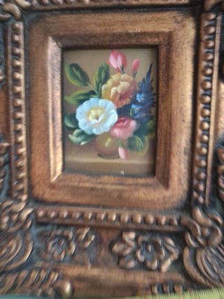 Quadro con dipinto floreale