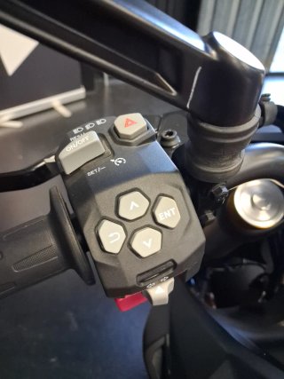 TVS RTR 310