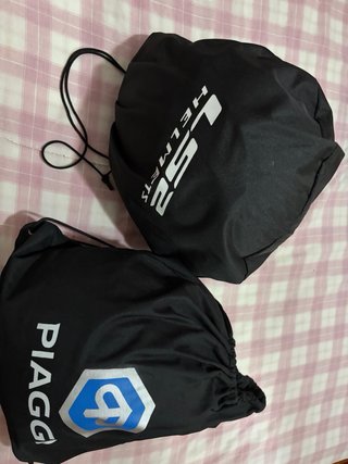 2 Cascos Moto Blancos con Tiras Rojas