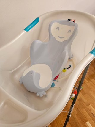 Bañera para bebé con soporte