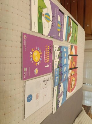Libros de colegio 1 de primaria sin usar ..nuevos