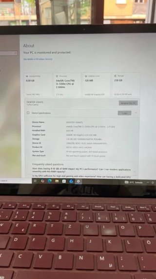 Microsoft Surface Laptop 256GB i5 8GB RAM