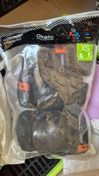 Casco y Protectores infantiles XS