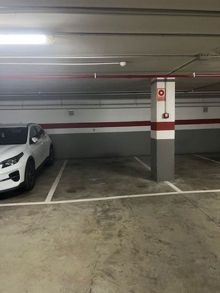 Garaje en venta en Barrio de Ciudad Jardín en Málaga