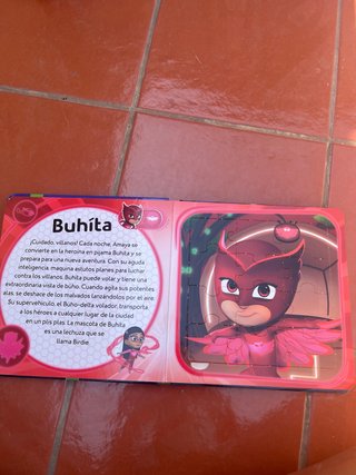 4 puzles en un libro de dibujos animados, +3 años
