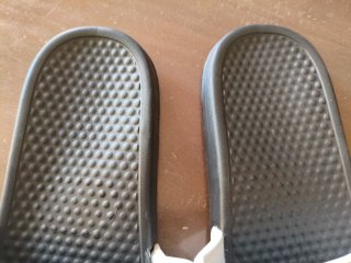 Chanclas Nike Blancas y Negras