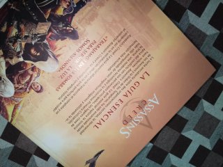 Guía Esencial Assassin's Creed Hachette