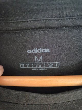 Camiseta Adidas Negra