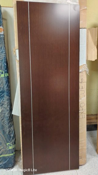 Puertas nuevas de stock, muchos modelos.