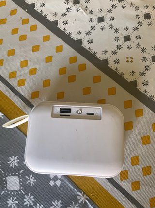 Altavoz Bluetooth portátil rojo