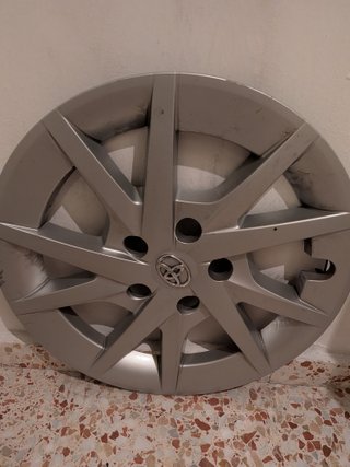 Tapacubos Toyota Prius Plus