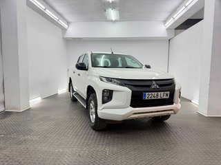 Mitsubishi L200 PICK-UP 4X4
