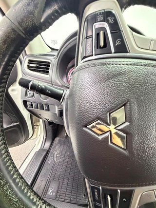 Mitsubishi L200 PICK-UP 4X4
