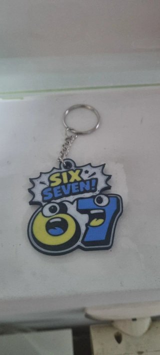 Porta-chaves 67 Número da Sorte