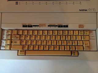 Máquina de escribir Brother AX-15