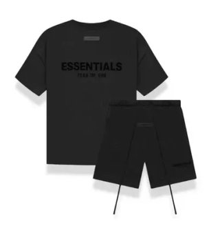 Conjunto Essentials  Negro Talla L