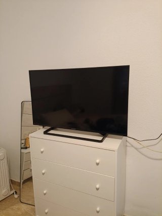 Televisor 40 pulgadas, smart tv.