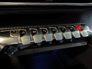 Peugeot 3008 HYBRID 225 ALLURE