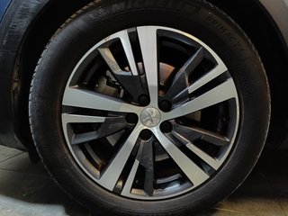 Peugeot 3008 HYBRID 225 ALLURE