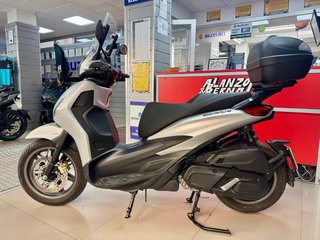 Piaggio Beverly S 400 HPE Blanca