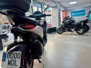 Piaggio Beverly S 400 HPE Blanca