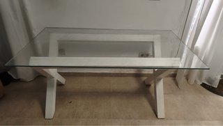 Mesa Comedor Banak Cristal y Metal